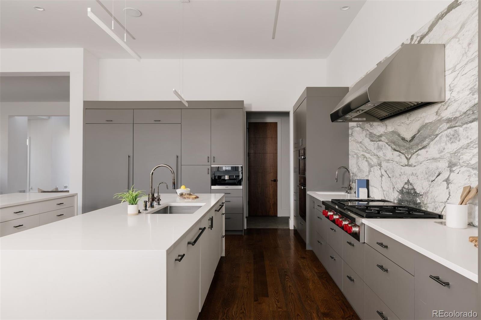 MLS Image #10 for 164 s fairfax street,denver, Colorado