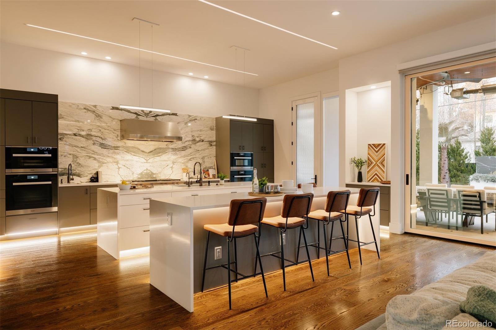 MLS Image #11 for 164 s fairfax street,denver, Colorado
