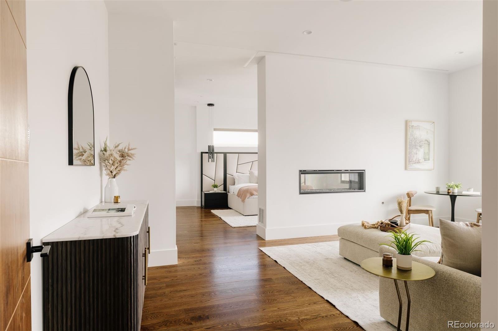 MLS Image #3 for 164 s fairfax street,denver, Colorado