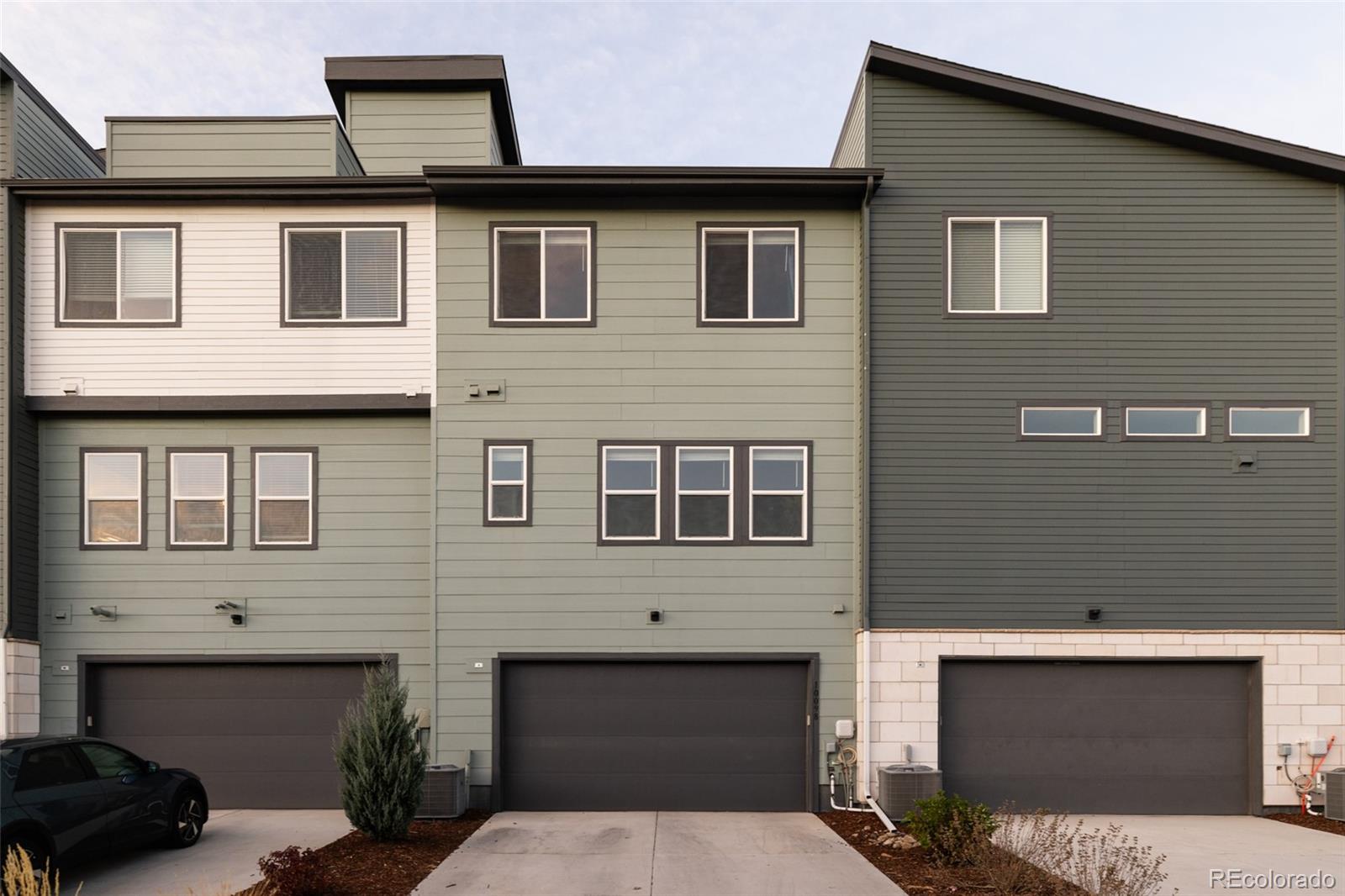 MLS Image #34 for 10098 e 62nd avenue ,denver, Colorado