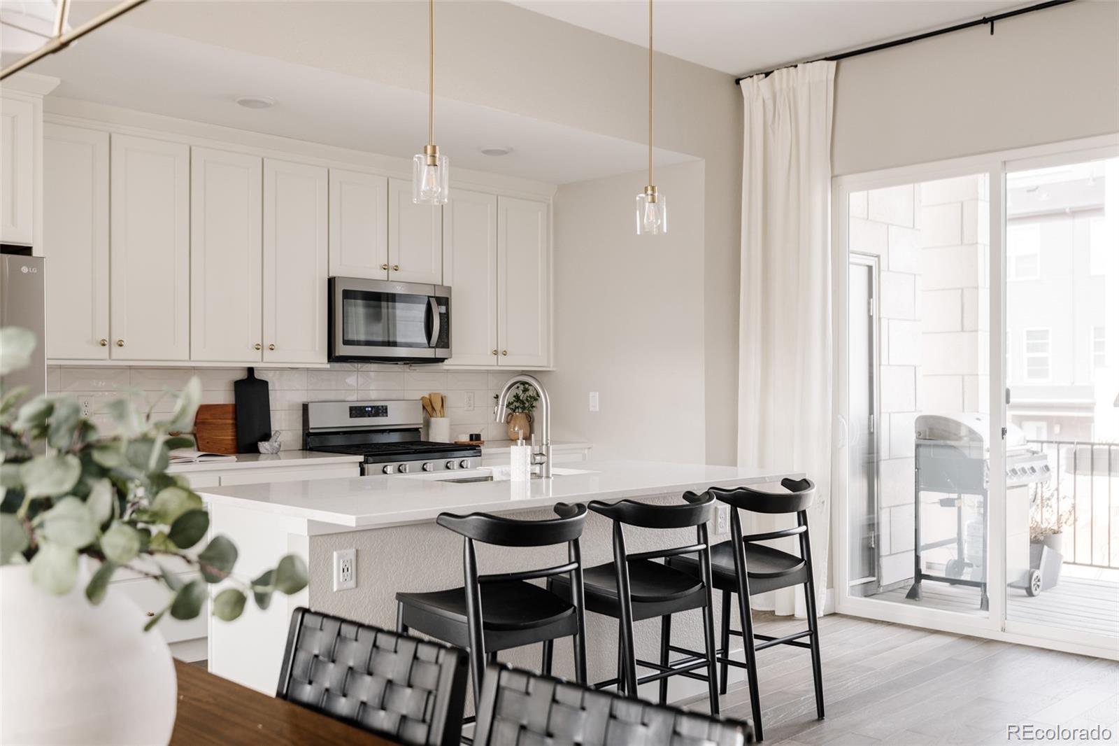 MLS Image #7 for 10098 e 62nd avenue ,denver, Colorado