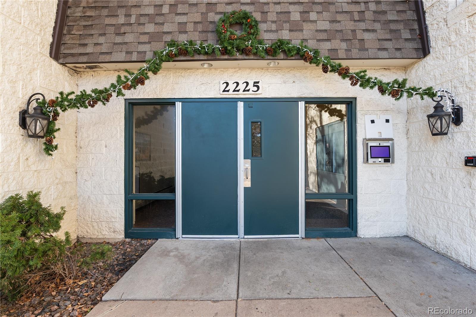 MLS Image #23 for 2225 s jasmine street 103,denver, Colorado