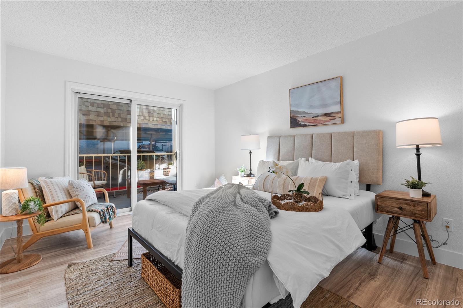 MLS Image #4 for 2225 s jasmine street 103,denver, Colorado
