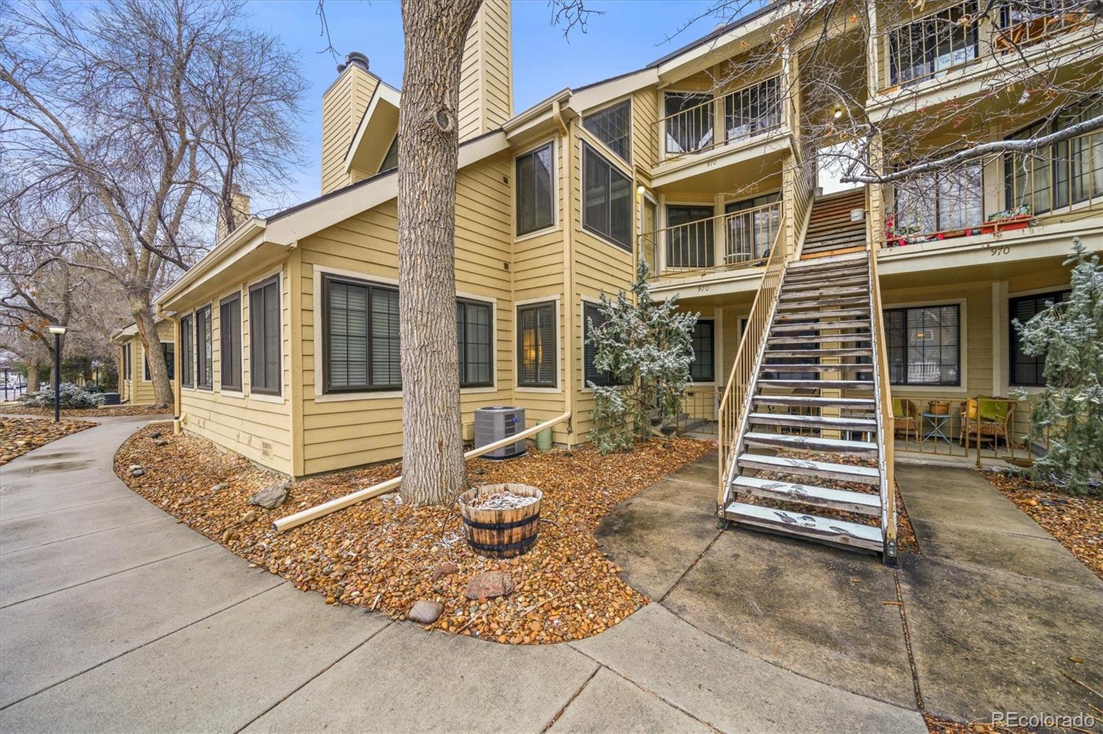 MLS Image #1 for 970 s dahlia street,denver, Colorado