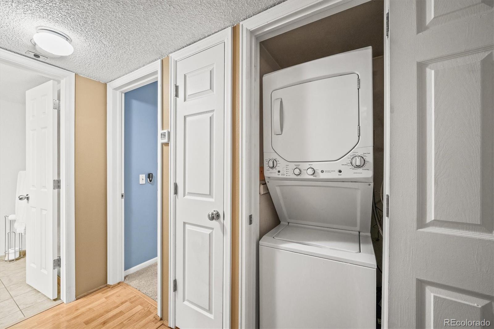 MLS Image #30 for 970 s dahlia street,denver, Colorado