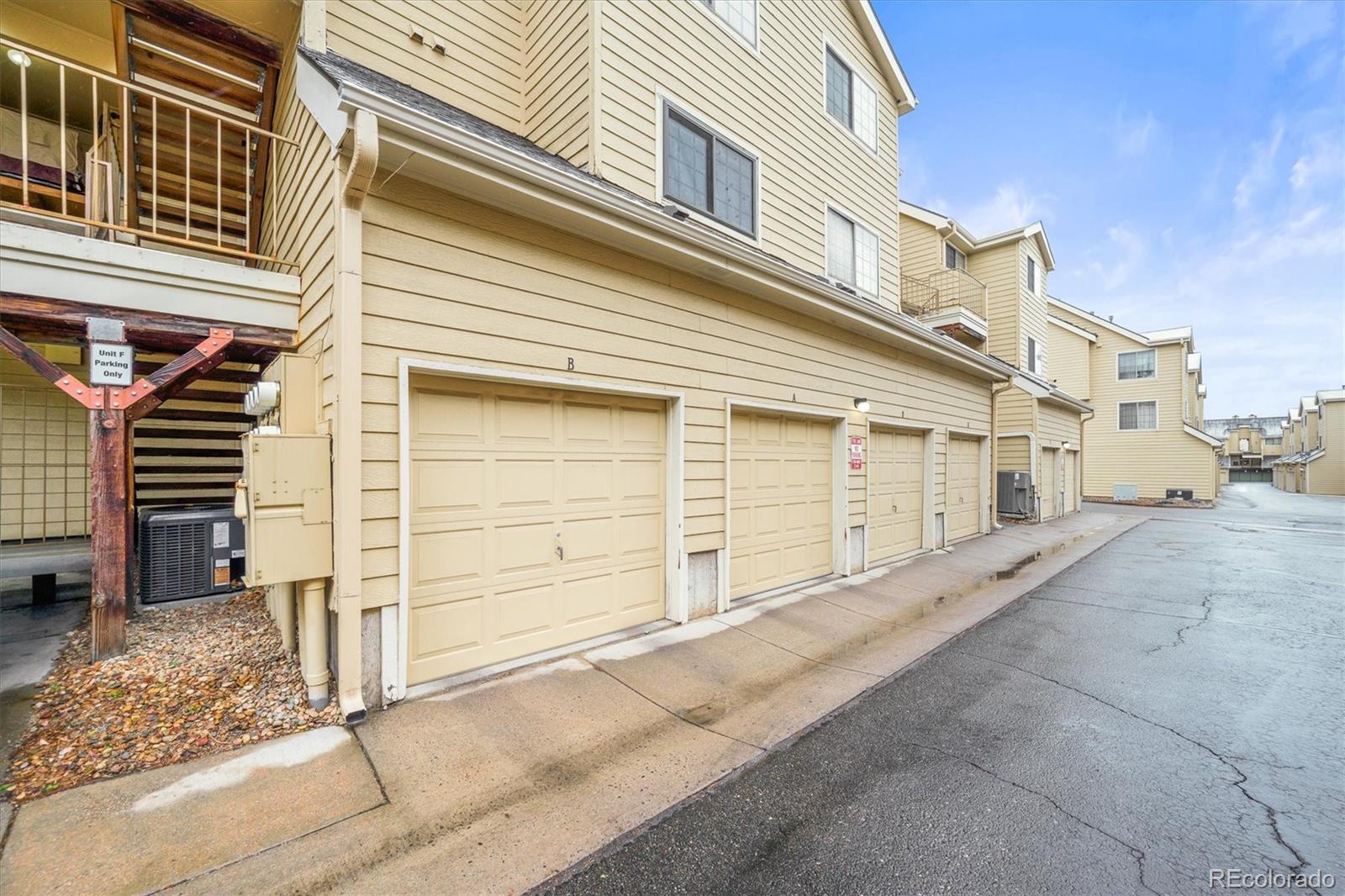 MLS Image #32 for 970 s dahlia street,denver, Colorado