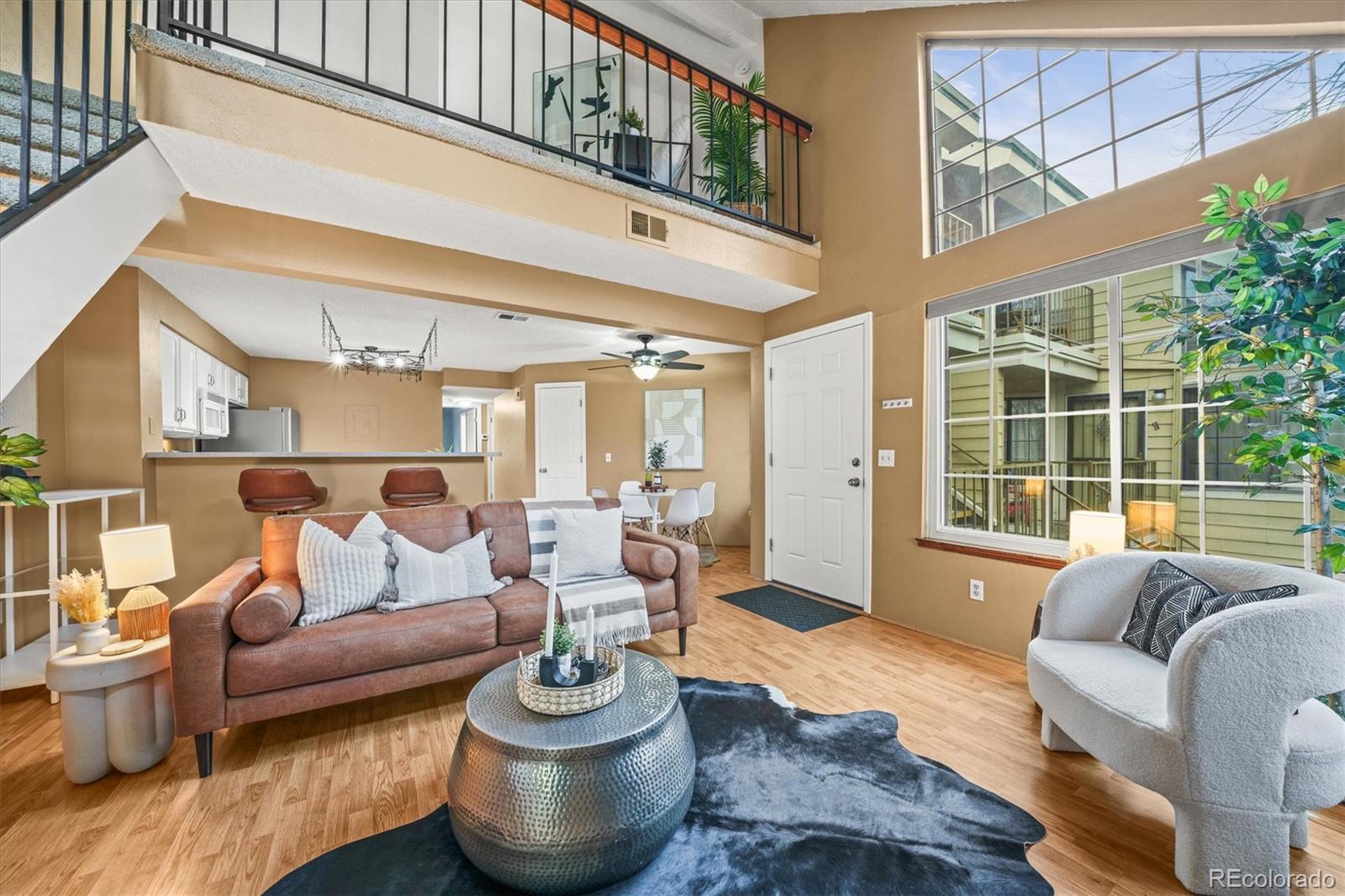 MLS Image #5 for 970 s dahlia street,denver, Colorado
