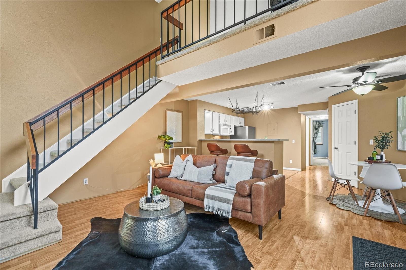 MLS Image #7 for 970 s dahlia street,denver, Colorado