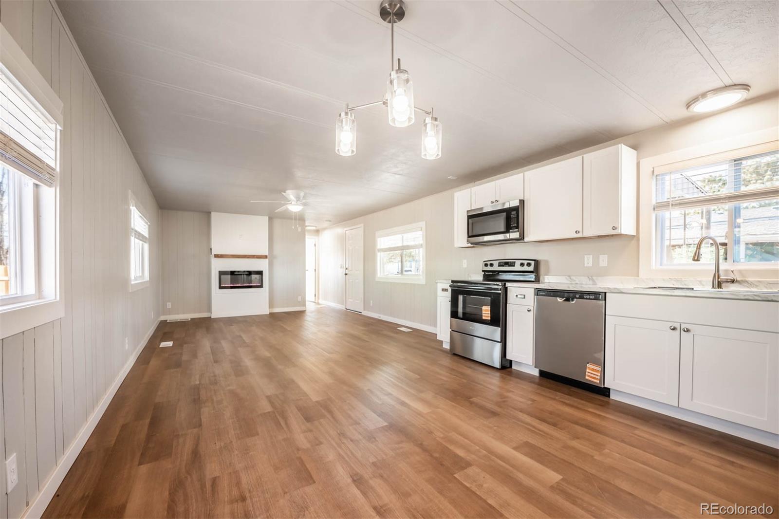 MLS Image #5 for 2415  alia court,pueblo, Colorado