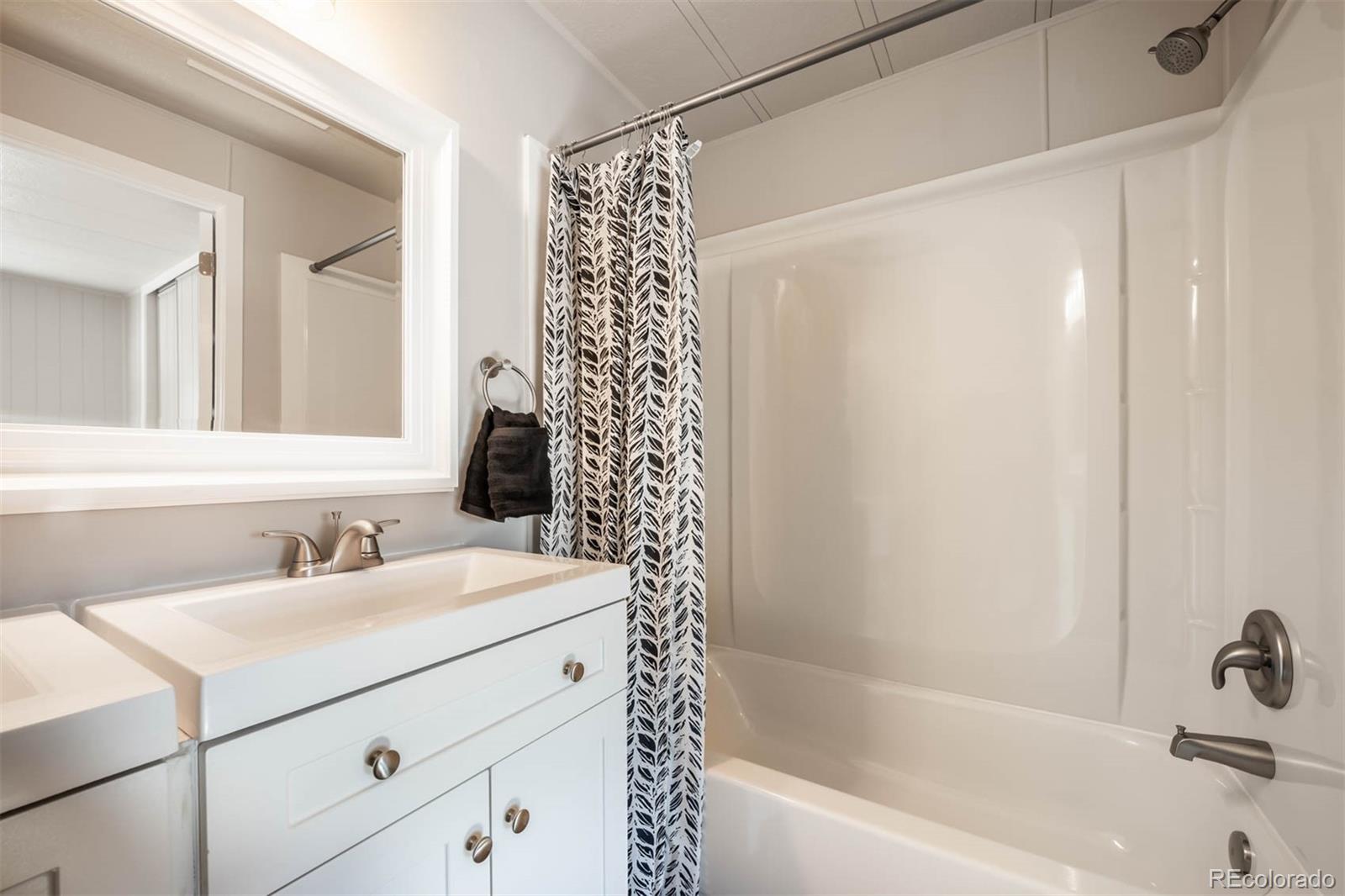 MLS Image #9 for 2415  alia court,pueblo, Colorado