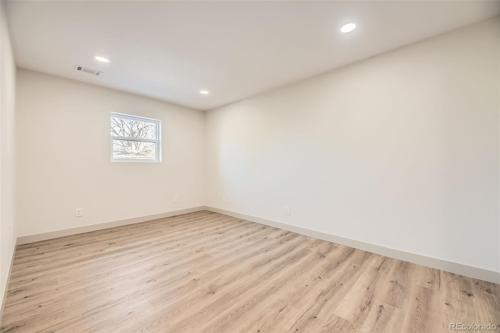 MLS Image #14 for 1175 s honey way,denver, Colorado