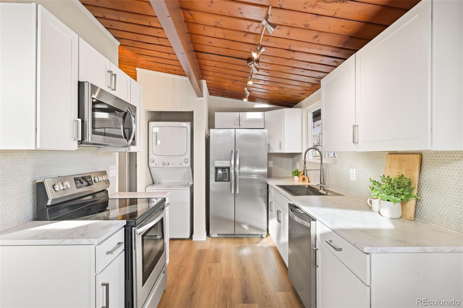 MLS Image #9 for 3218 n arcadia street,colorado springs, Colorado