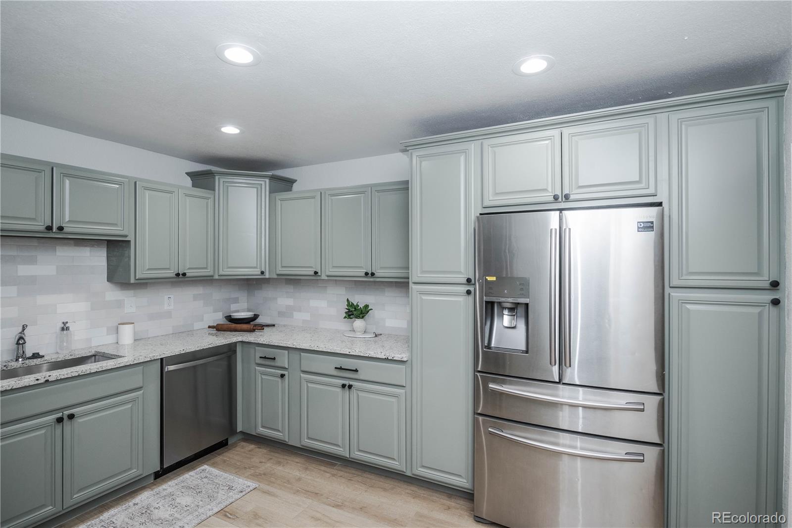 MLS Image #8 for 13360 e 7th avenue,aurora, Colorado