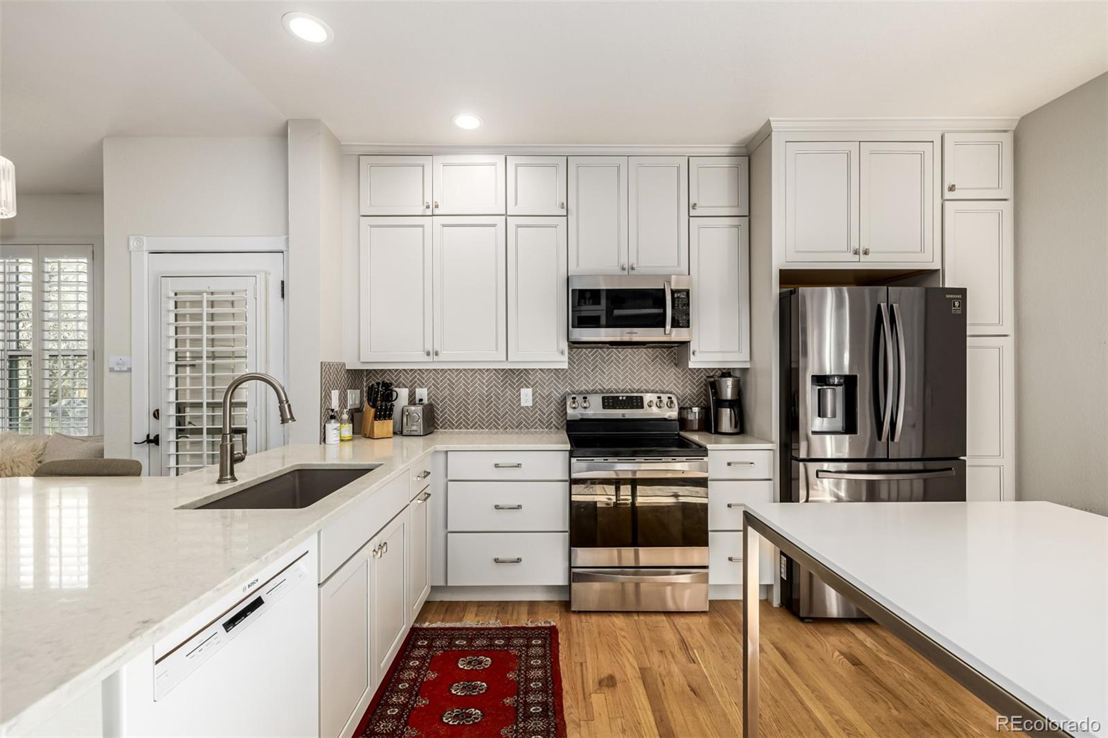 MLS Image #11 for 7722 e 6th place,denver, Colorado
