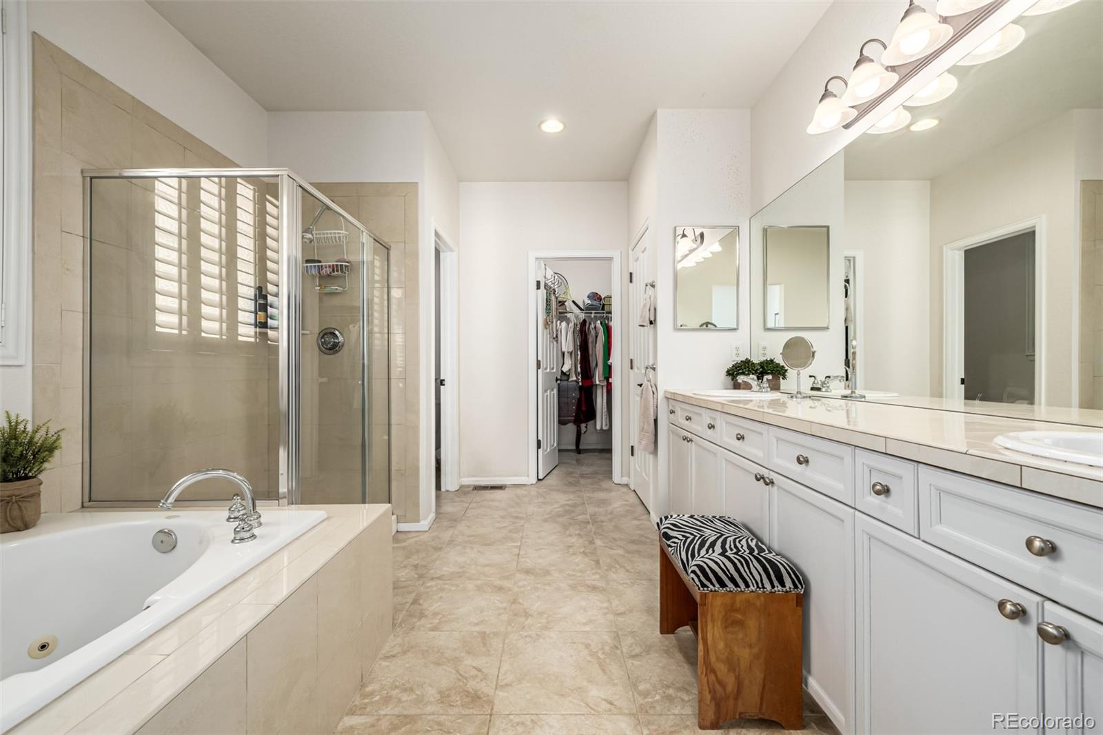 MLS Image #16 for 7722 e 6th place,denver, Colorado