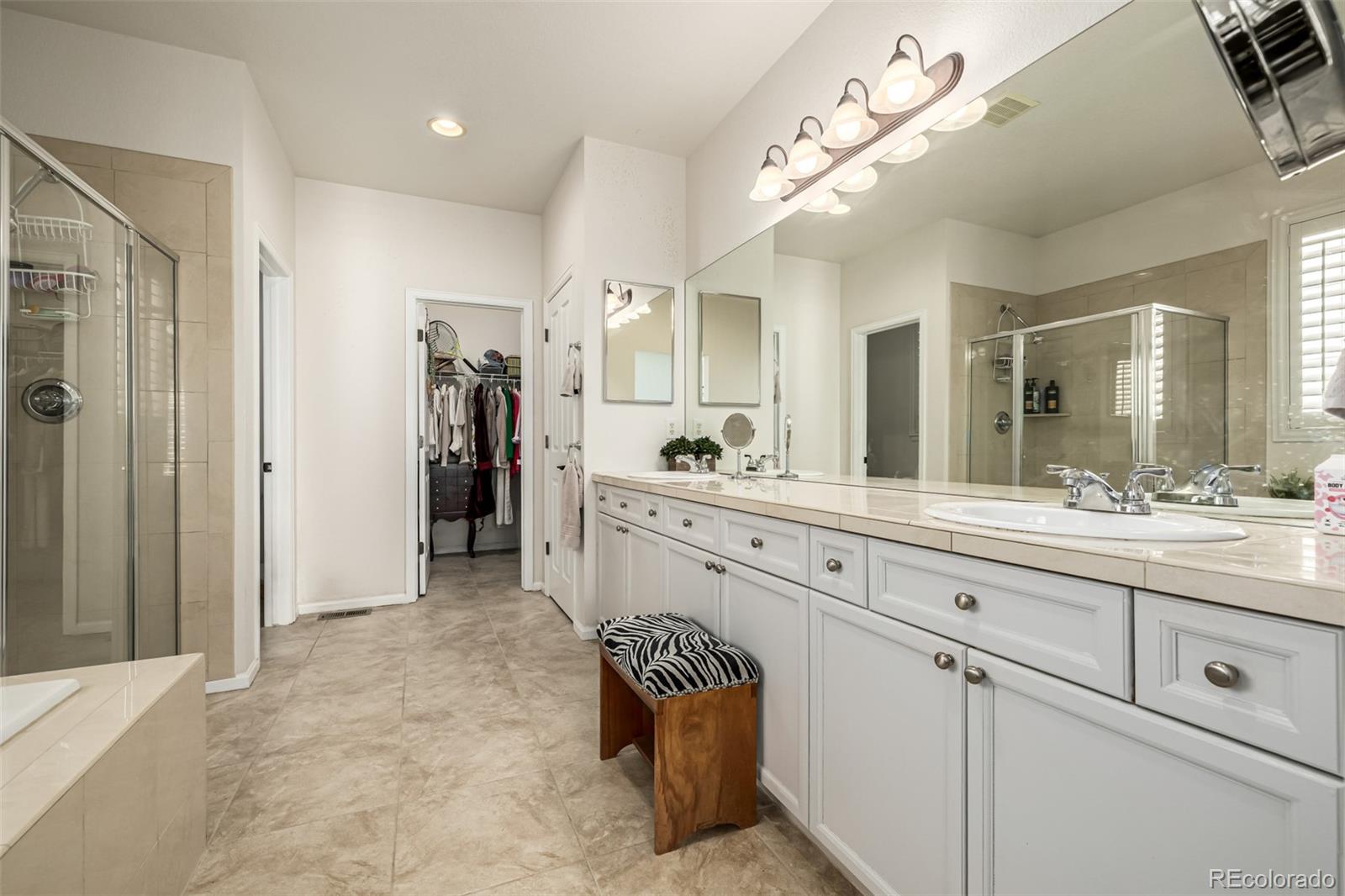 MLS Image #18 for 7722 e 6th place,denver, Colorado