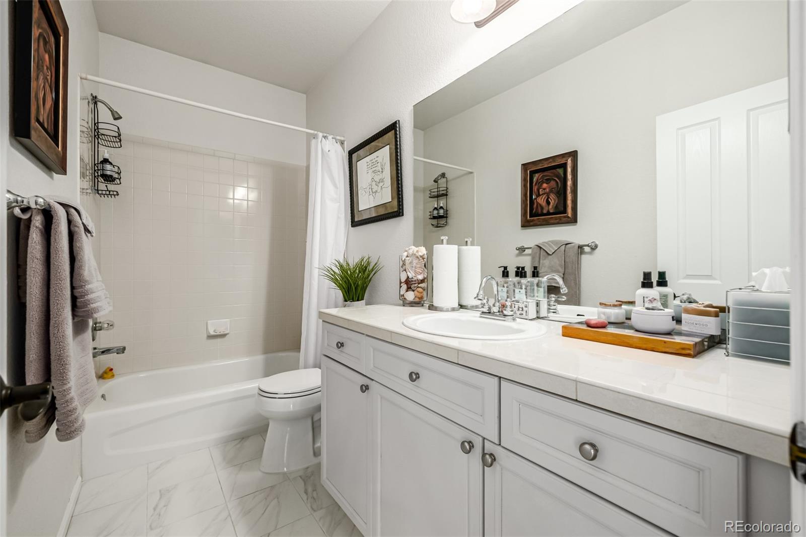 MLS Image #24 for 7722 e 6th place,denver, Colorado