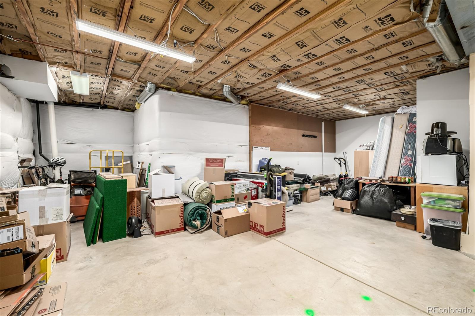 MLS Image #37 for 7722 e 6th place,denver, Colorado
