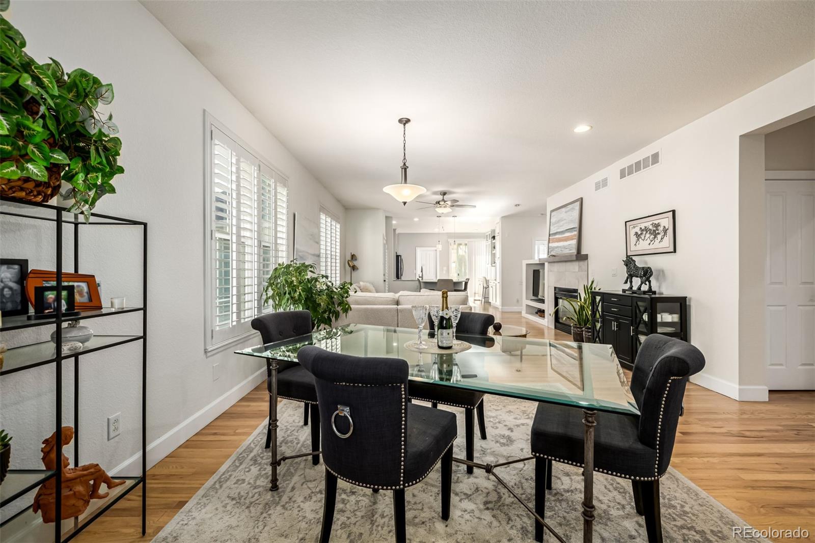 MLS Image #4 for 7722 e 6th place,denver, Colorado