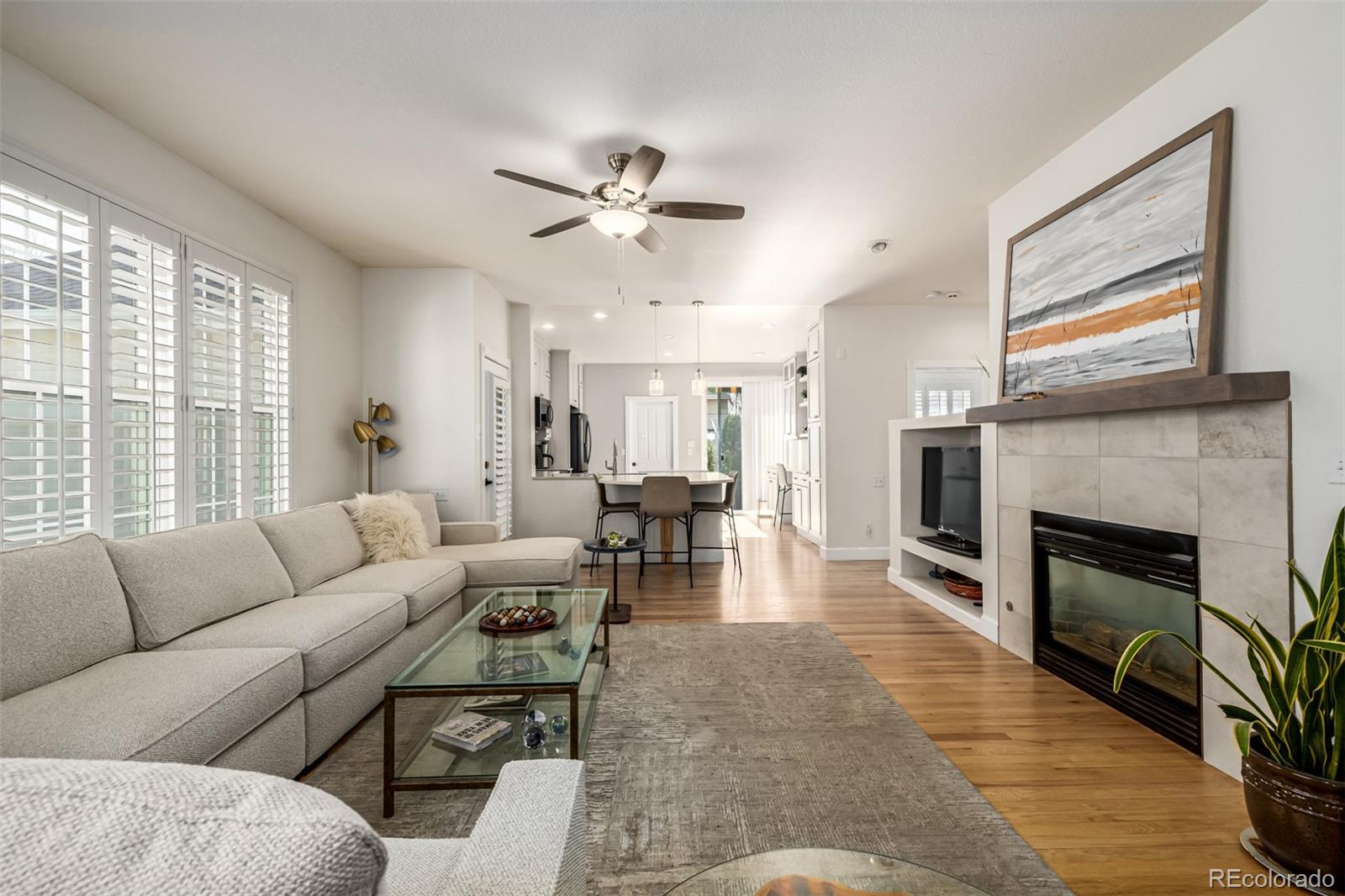 MLS Image #6 for 7722 e 6th place,denver, Colorado