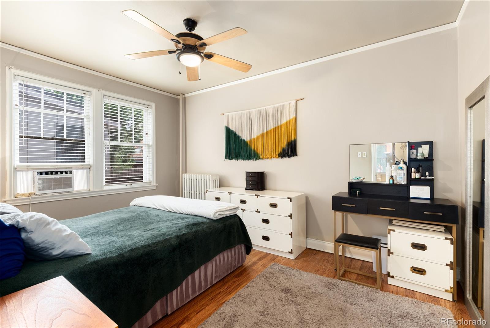 MLS Image #15 for 931 n emerson street 1,denver, Colorado