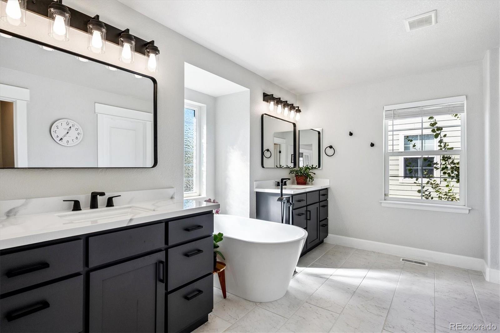 MLS Image #23 for 7948 e 23rd avenue,denver, Colorado