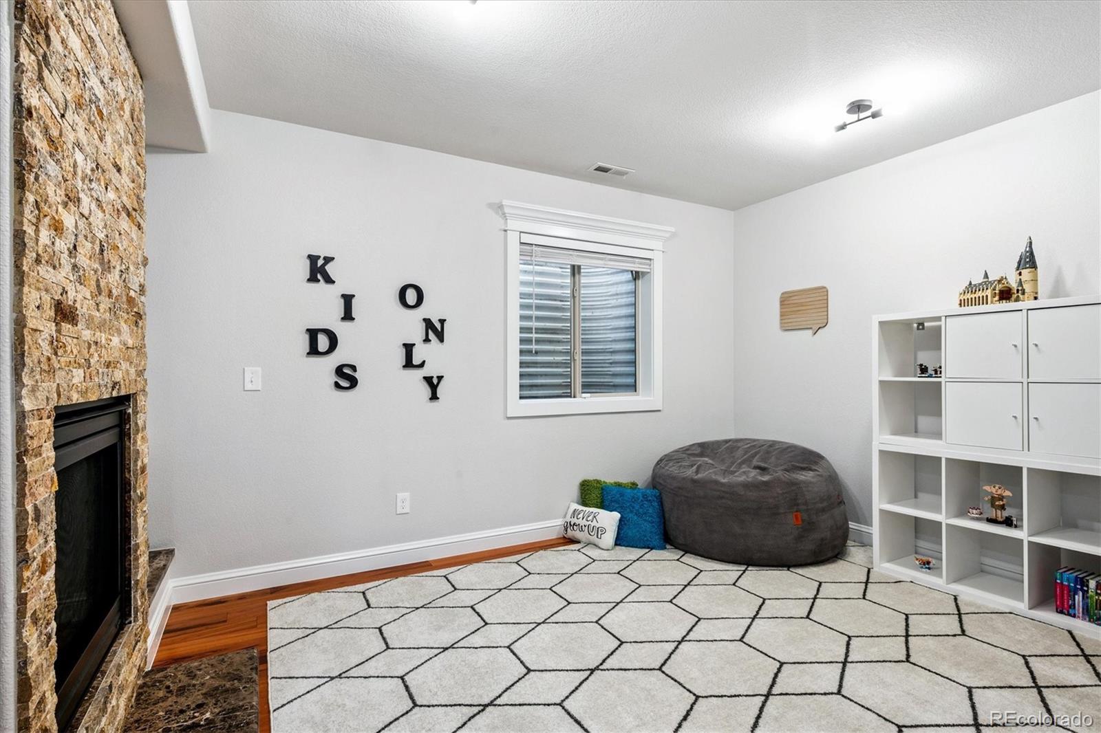 MLS Image #37 for 7948 e 23rd avenue,denver, Colorado