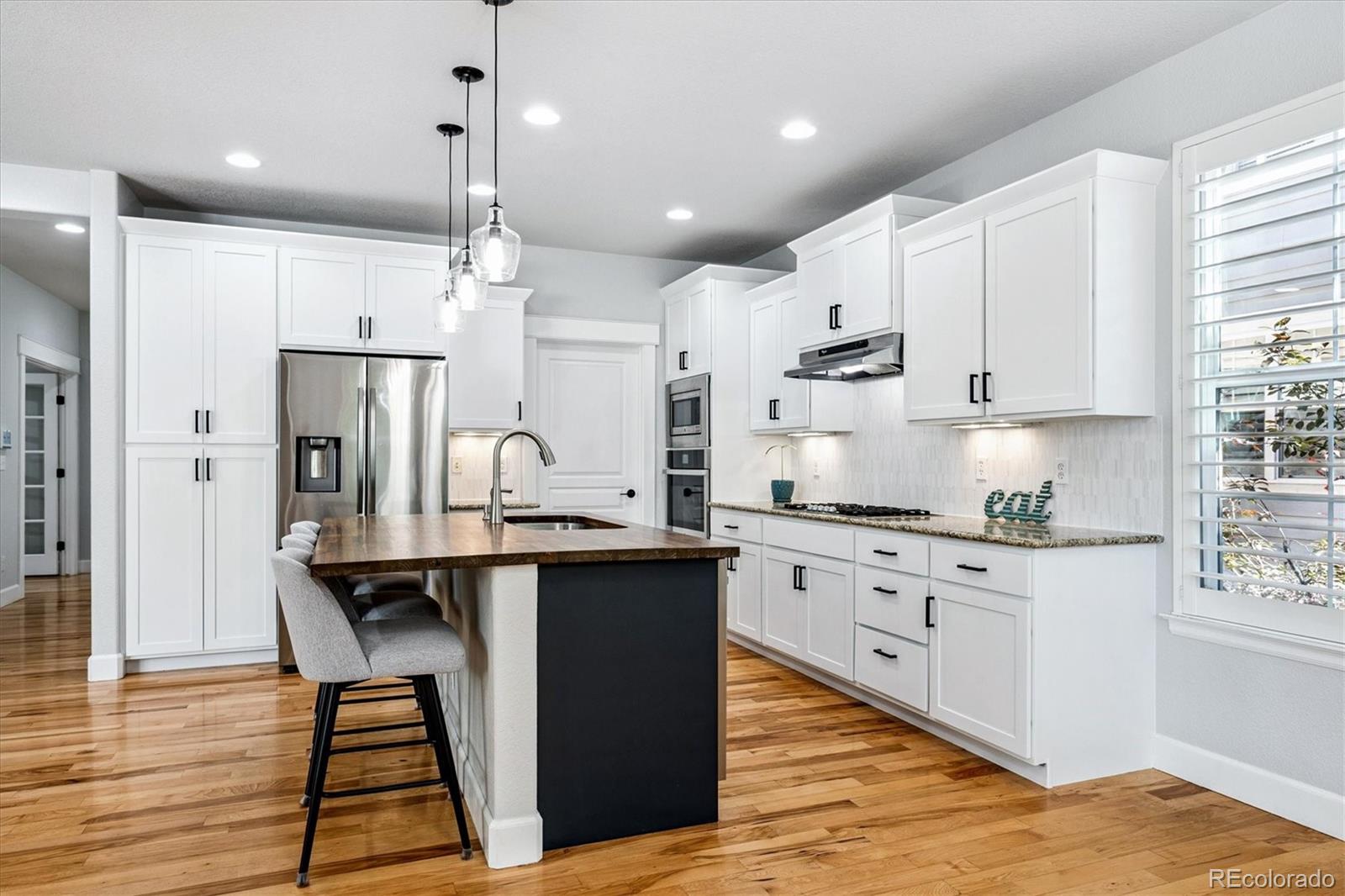 MLS Image #7 for 7948 e 23rd avenue,denver, Colorado