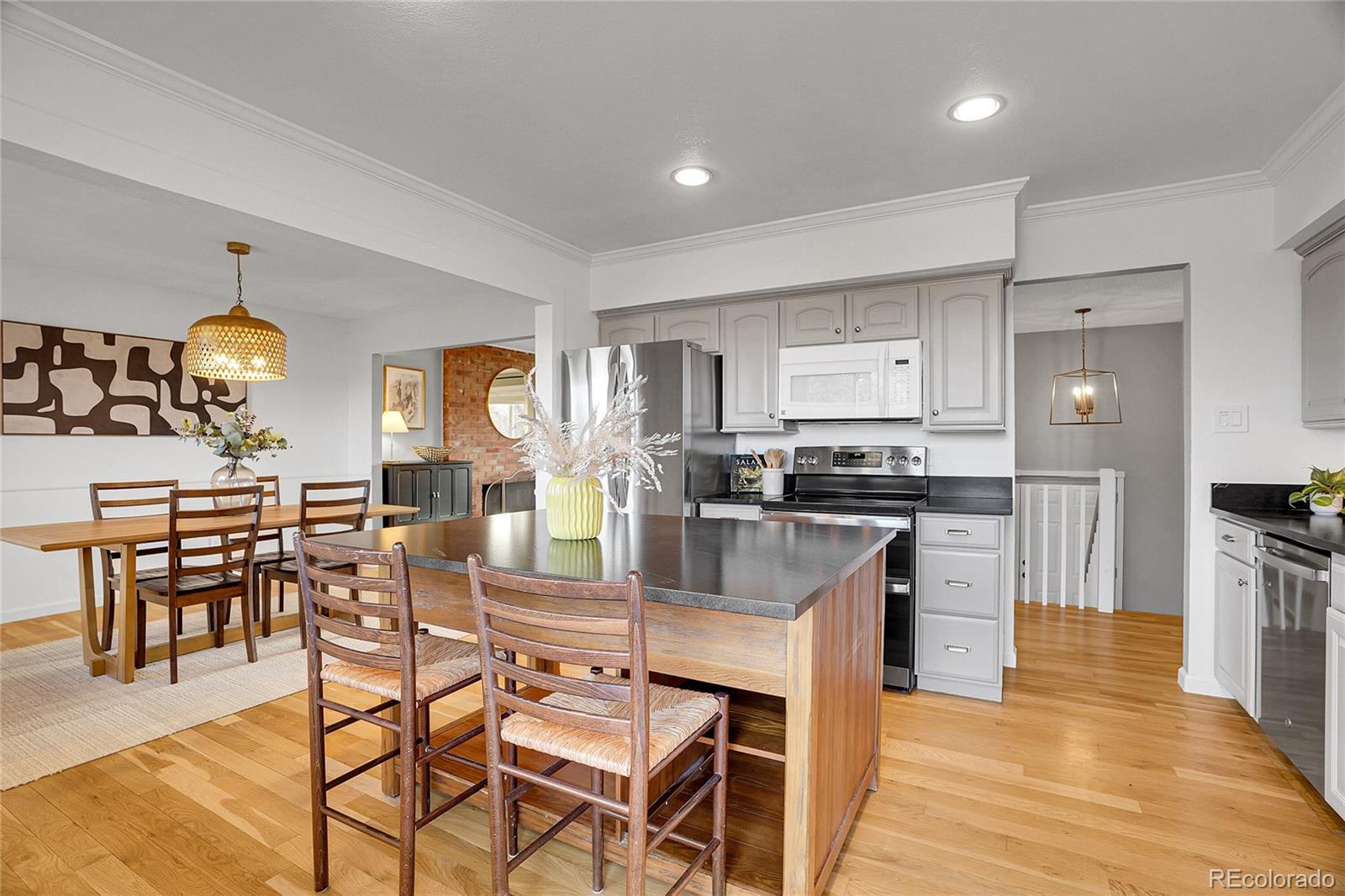 MLS Image #10 for 10737 w tufts drive,littleton, Colorado