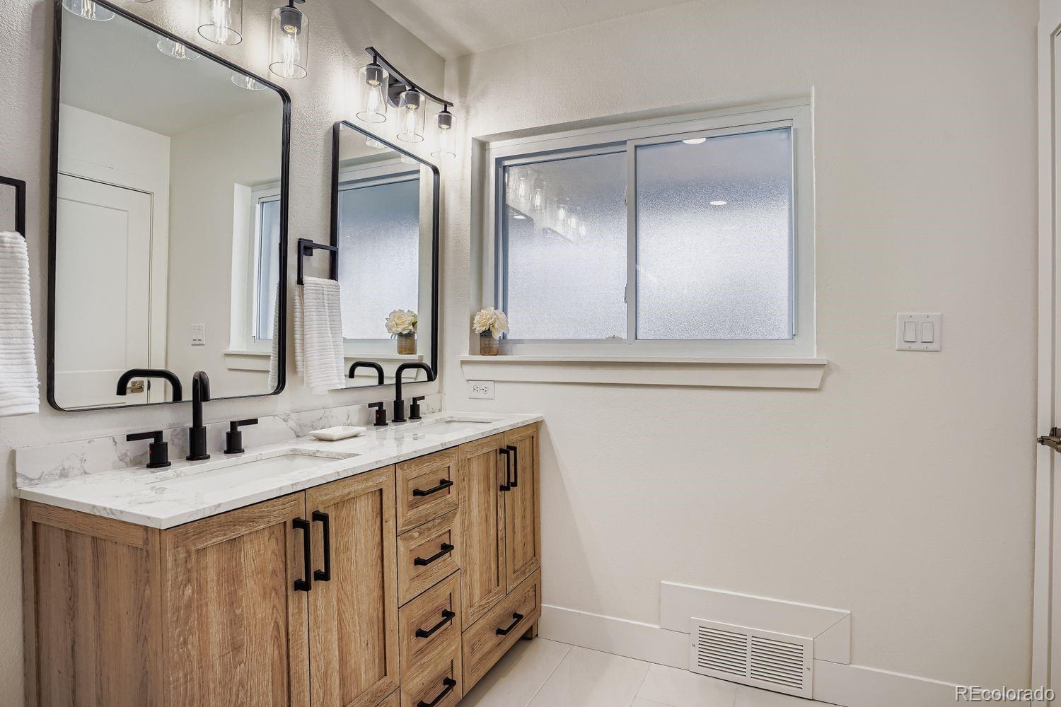 MLS Image #13 for 2710  zenobia street,denver, Colorado