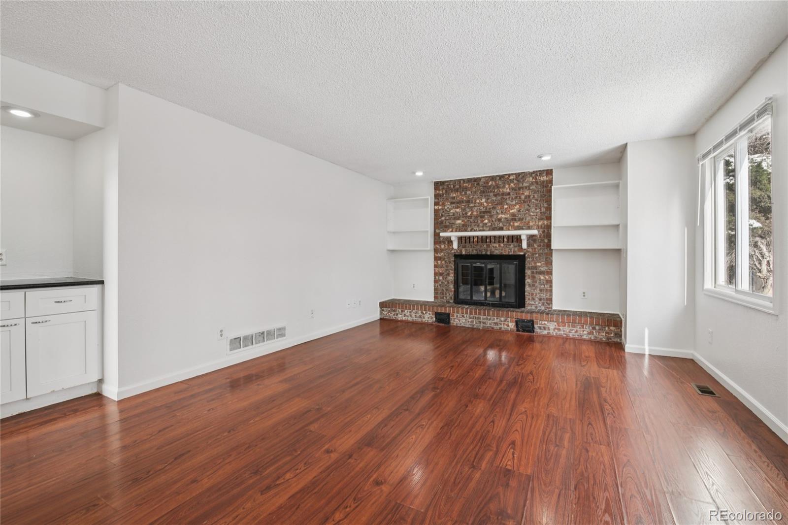MLS Image #6 for 2450 s oswego street,aurora, Colorado