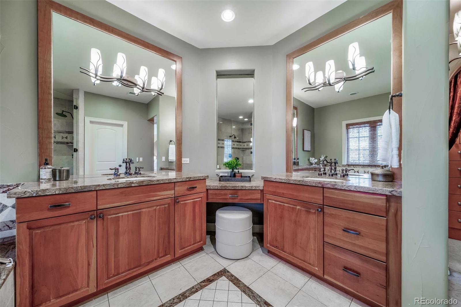 MLS Image #29 for 1425 s elizabeth street,denver, Colorado