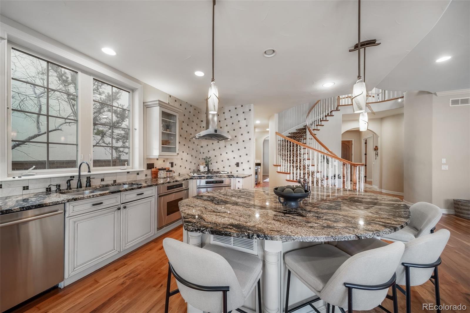 MLS Image #9 for 1425 s elizabeth street,denver, Colorado
