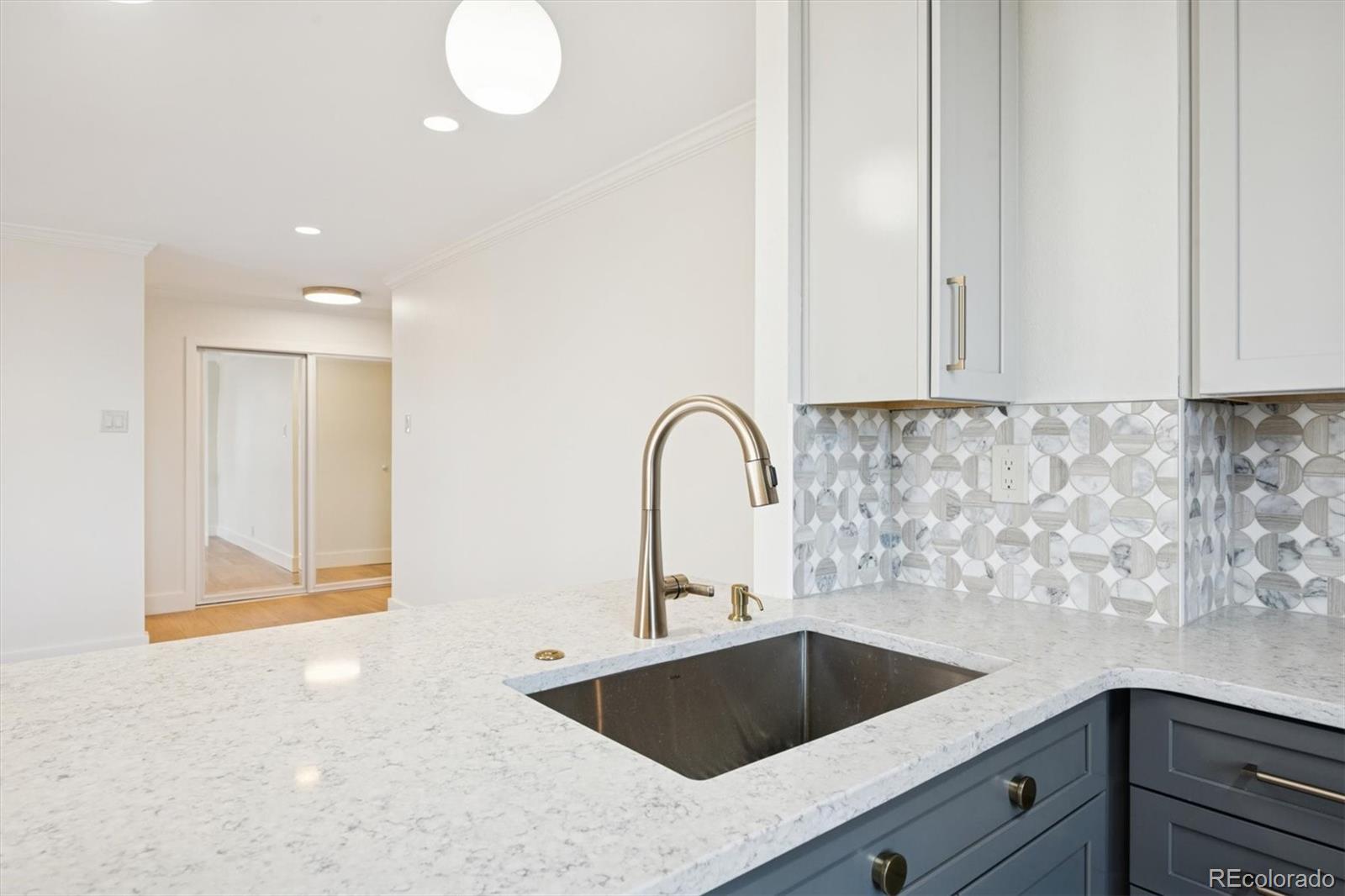 MLS Image #11 for 460 s marion parkway 604,denver, Colorado