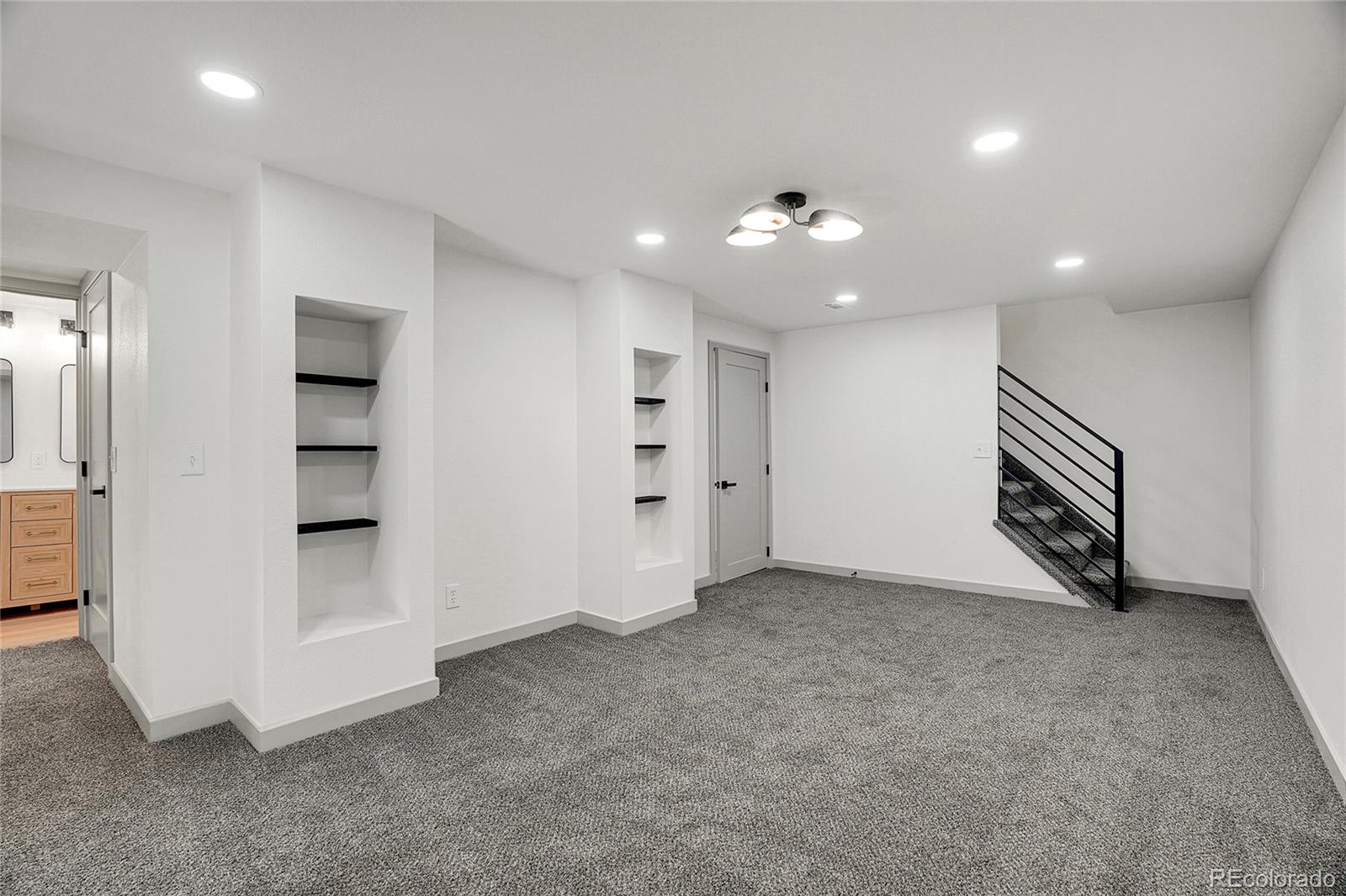 MLS Image #23 for 2523 s carr court,lakewood, Colorado