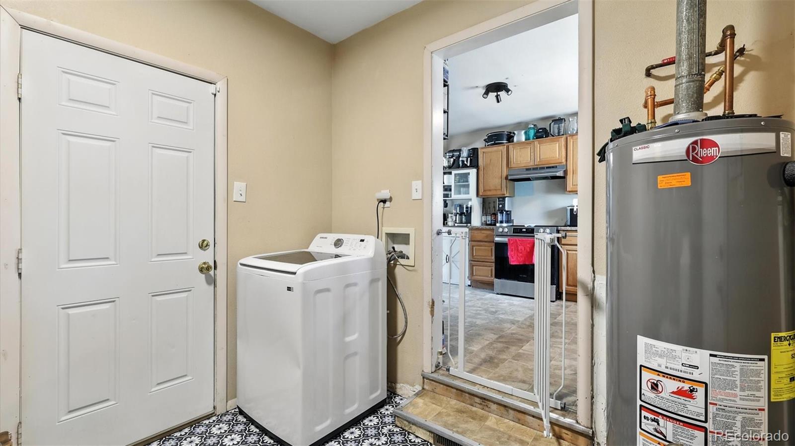 MLS Image #15 for 1504  hallam avenue,colorado springs, Colorado