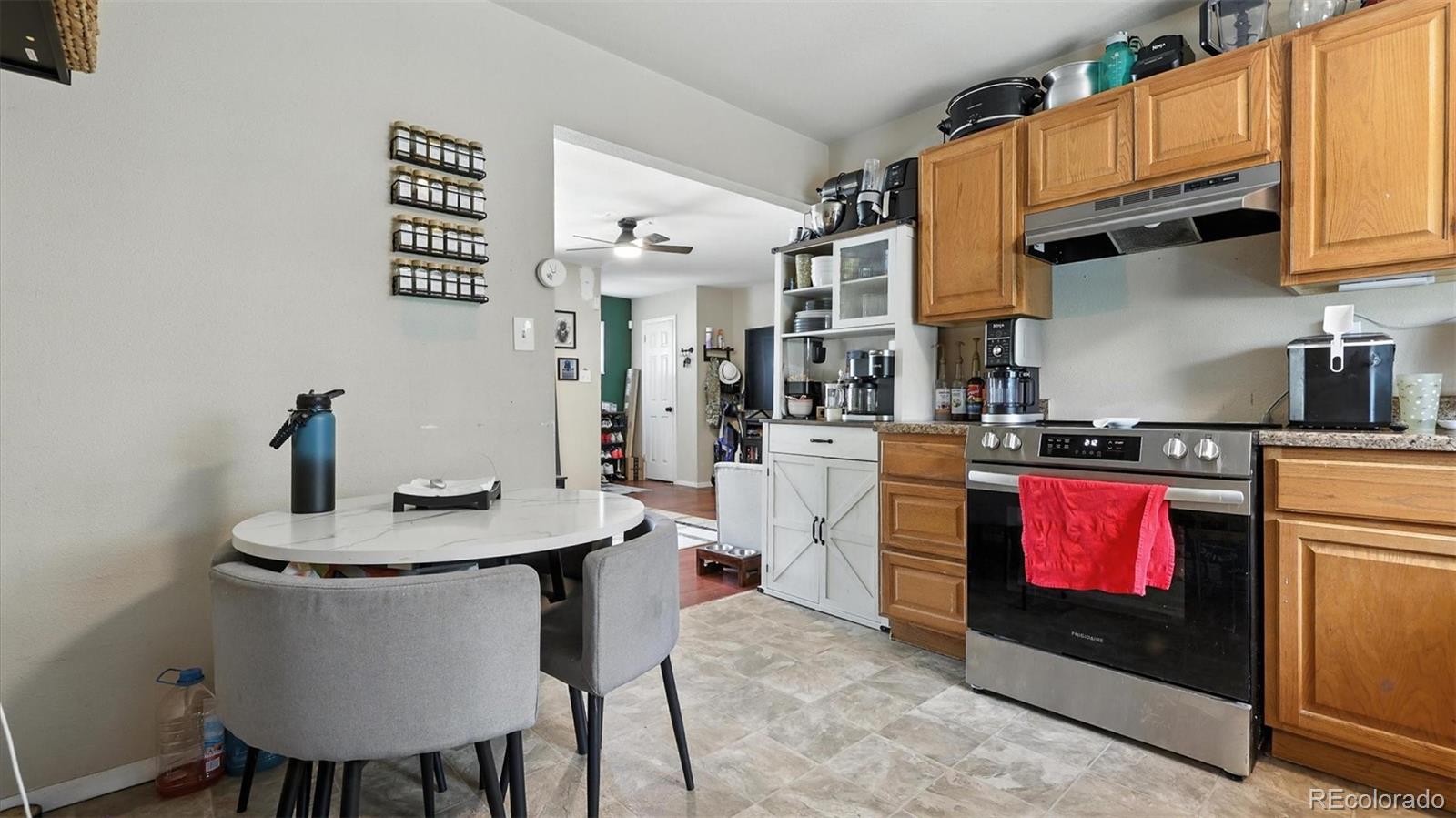 MLS Image #5 for 1504  hallam avenue,colorado springs, Colorado