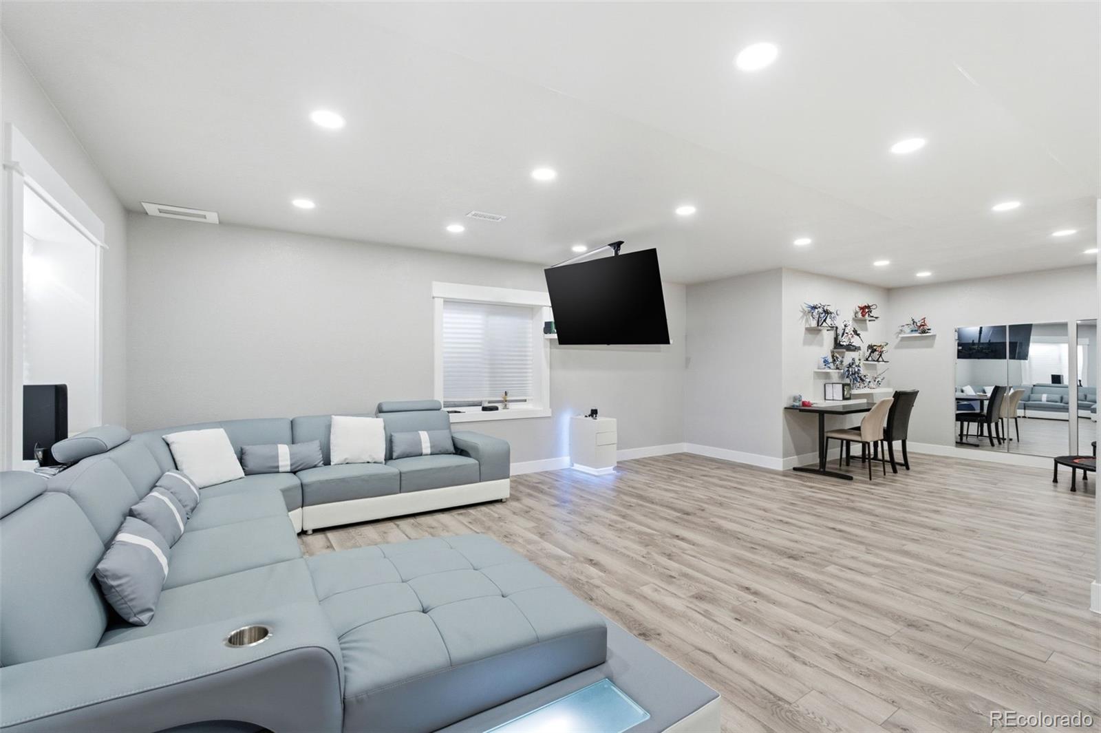 MLS Image #38 for 25203 e indore drive,aurora, Colorado
