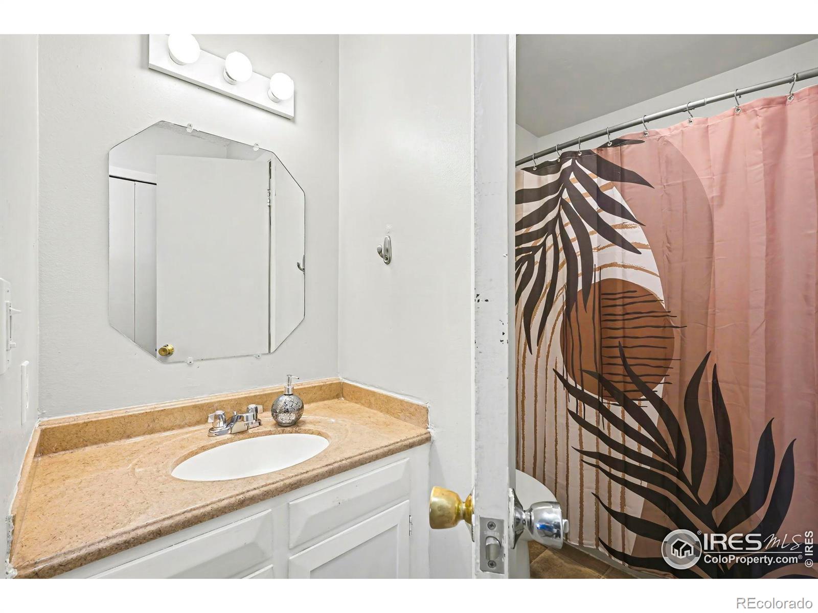 MLS Image #11 for 1975  28th avenue,greeley, Colorado