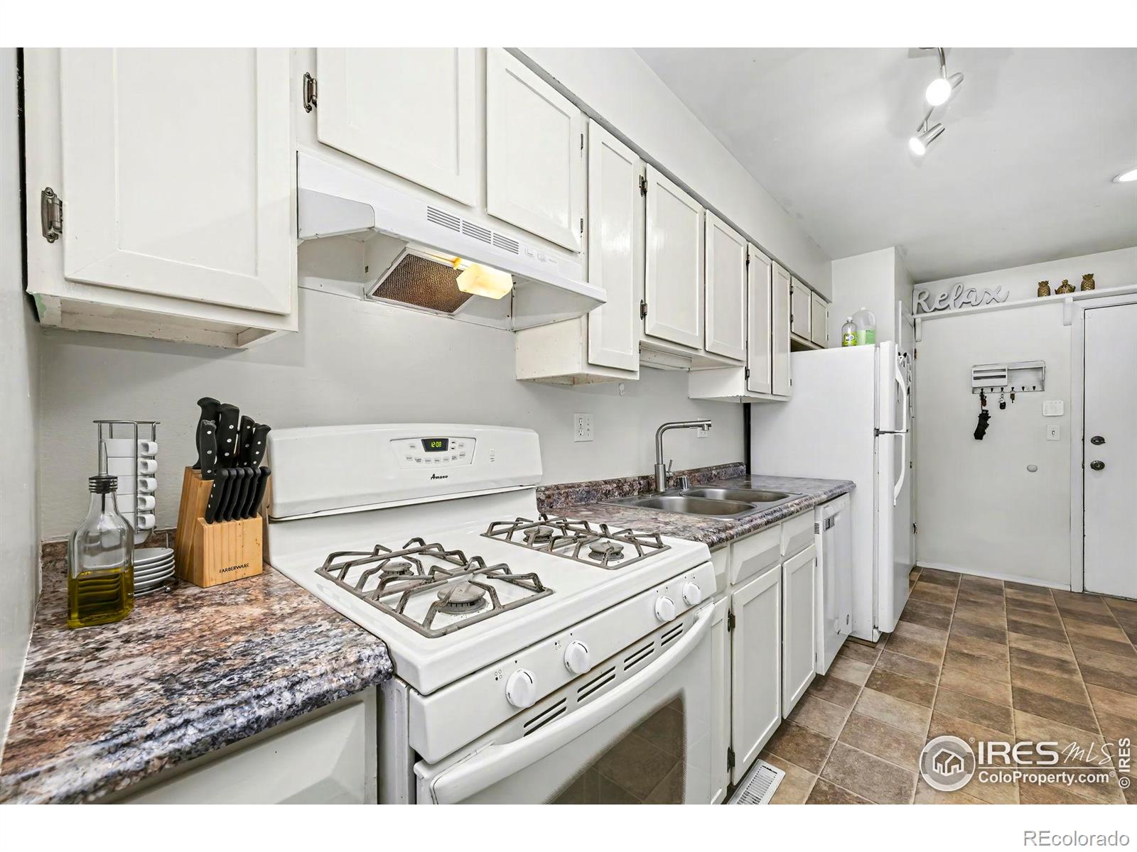 MLS Image #4 for 1975  28th avenue,greeley, Colorado