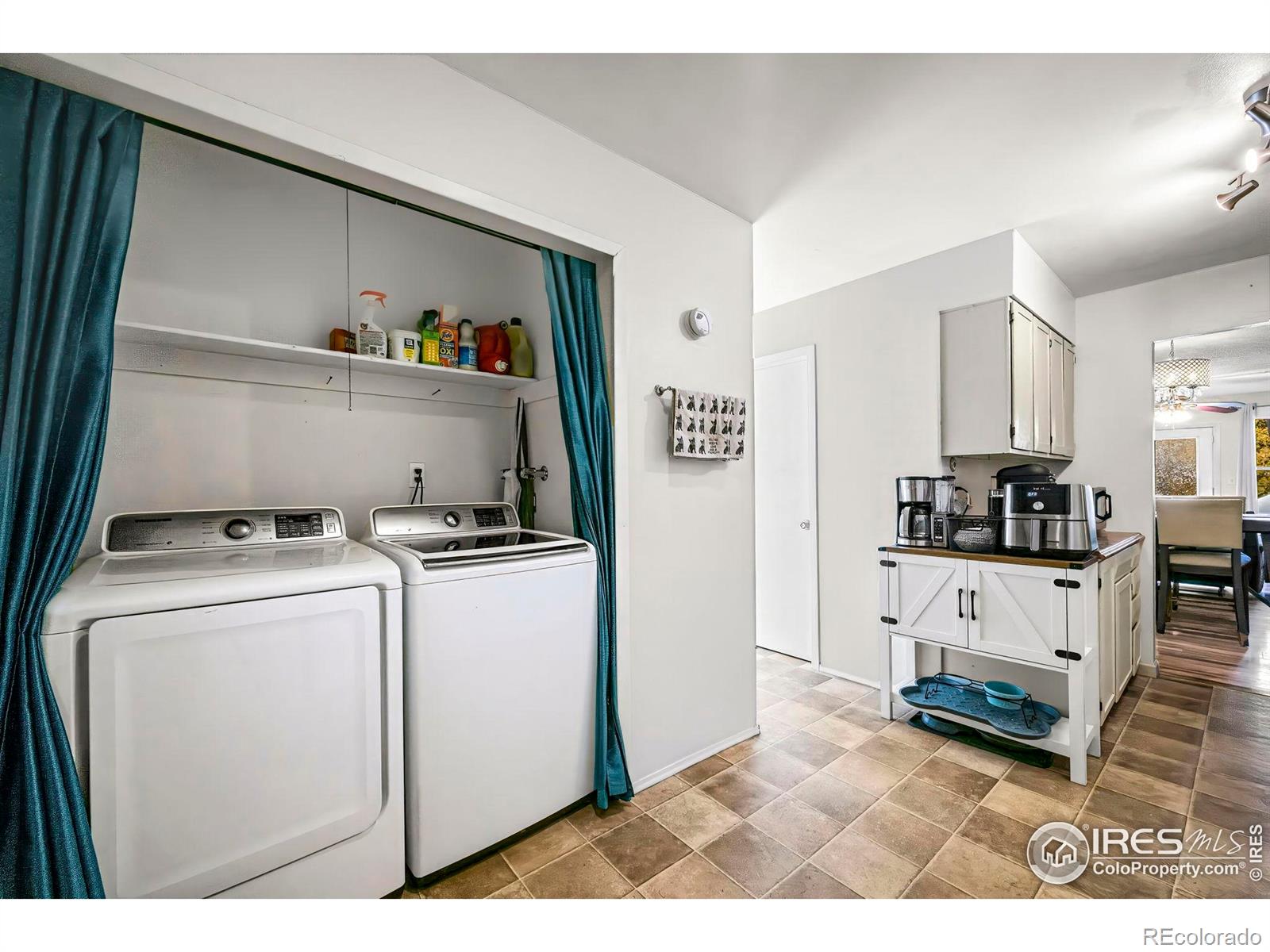 MLS Image #7 for 1975  28th avenue,greeley, Colorado