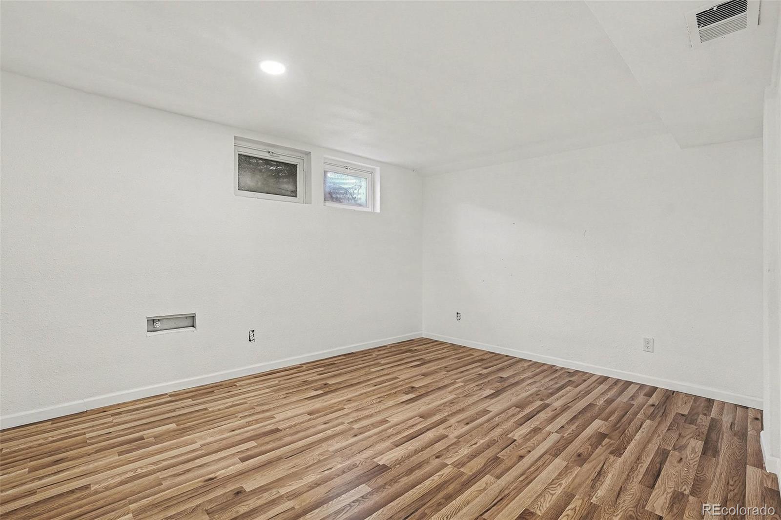 MLS Image #14 for 141  oakland court,aurora, Colorado