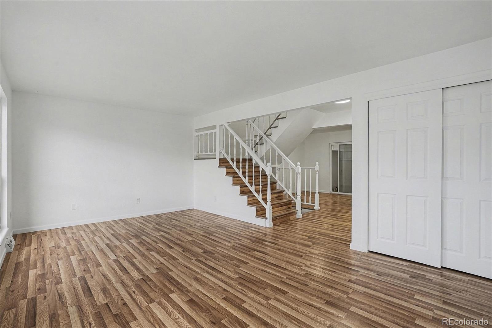 MLS Image #2 for 141  oakland court,aurora, Colorado