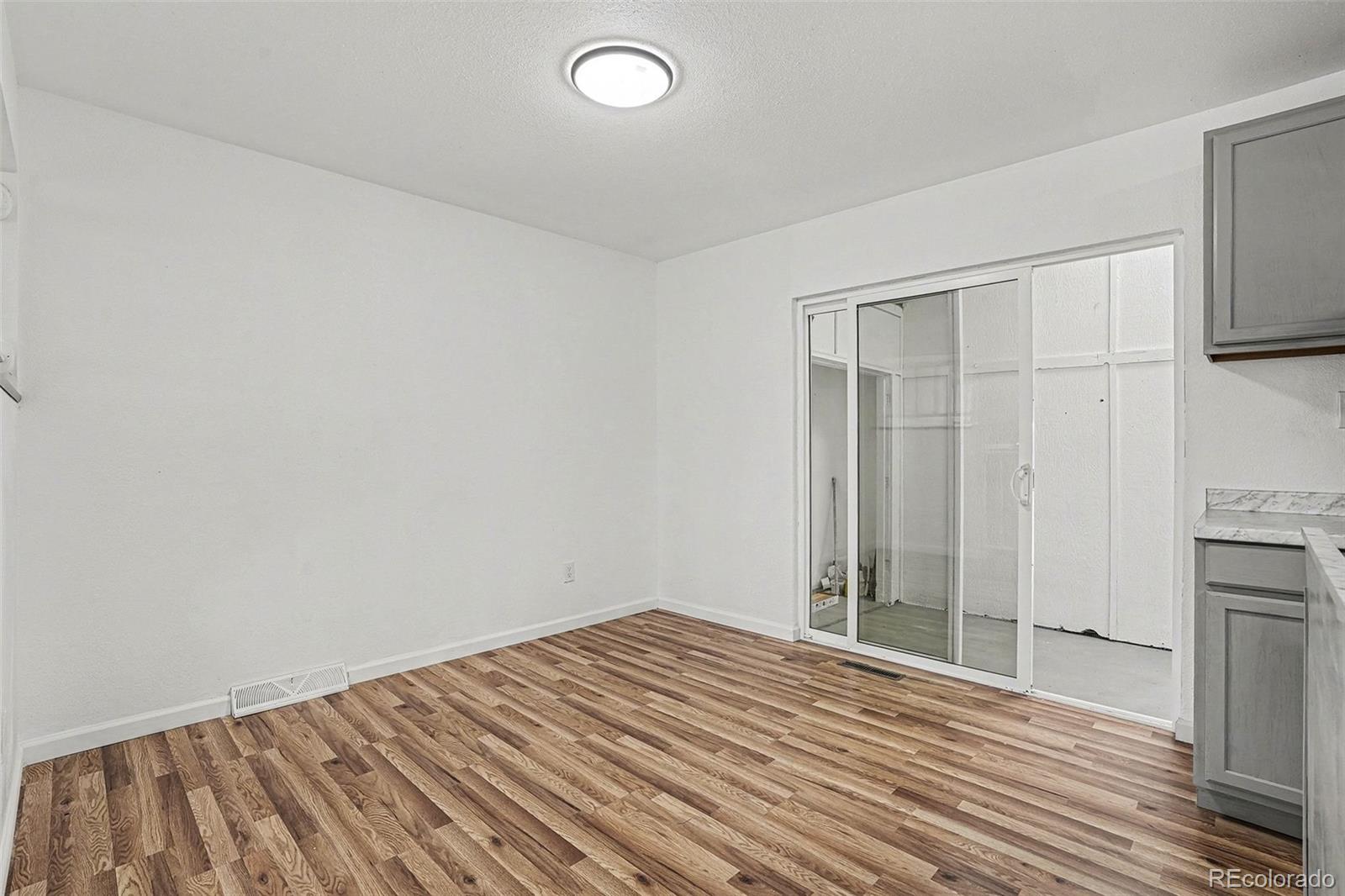 MLS Image #5 for 141  oakland court,aurora, Colorado