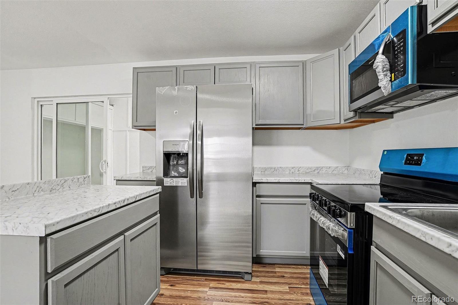 MLS Image #6 for 141  oakland court,aurora, Colorado