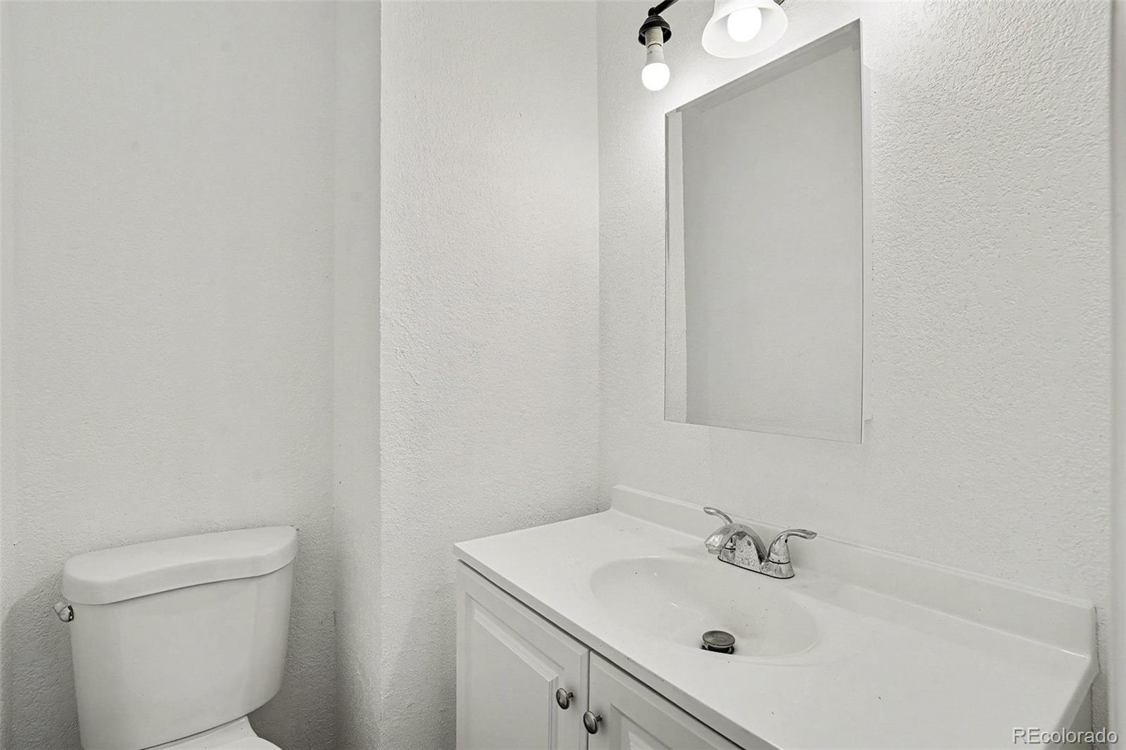 MLS Image #8 for 141  oakland court,aurora, Colorado