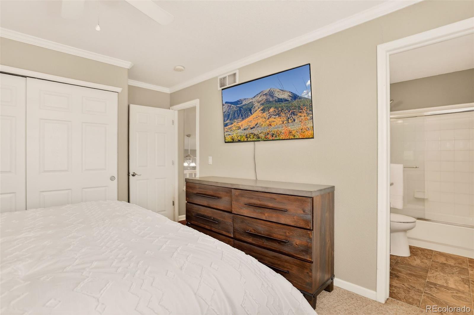 MLS Image #11 for 18522 e linvale place,aurora, Colorado