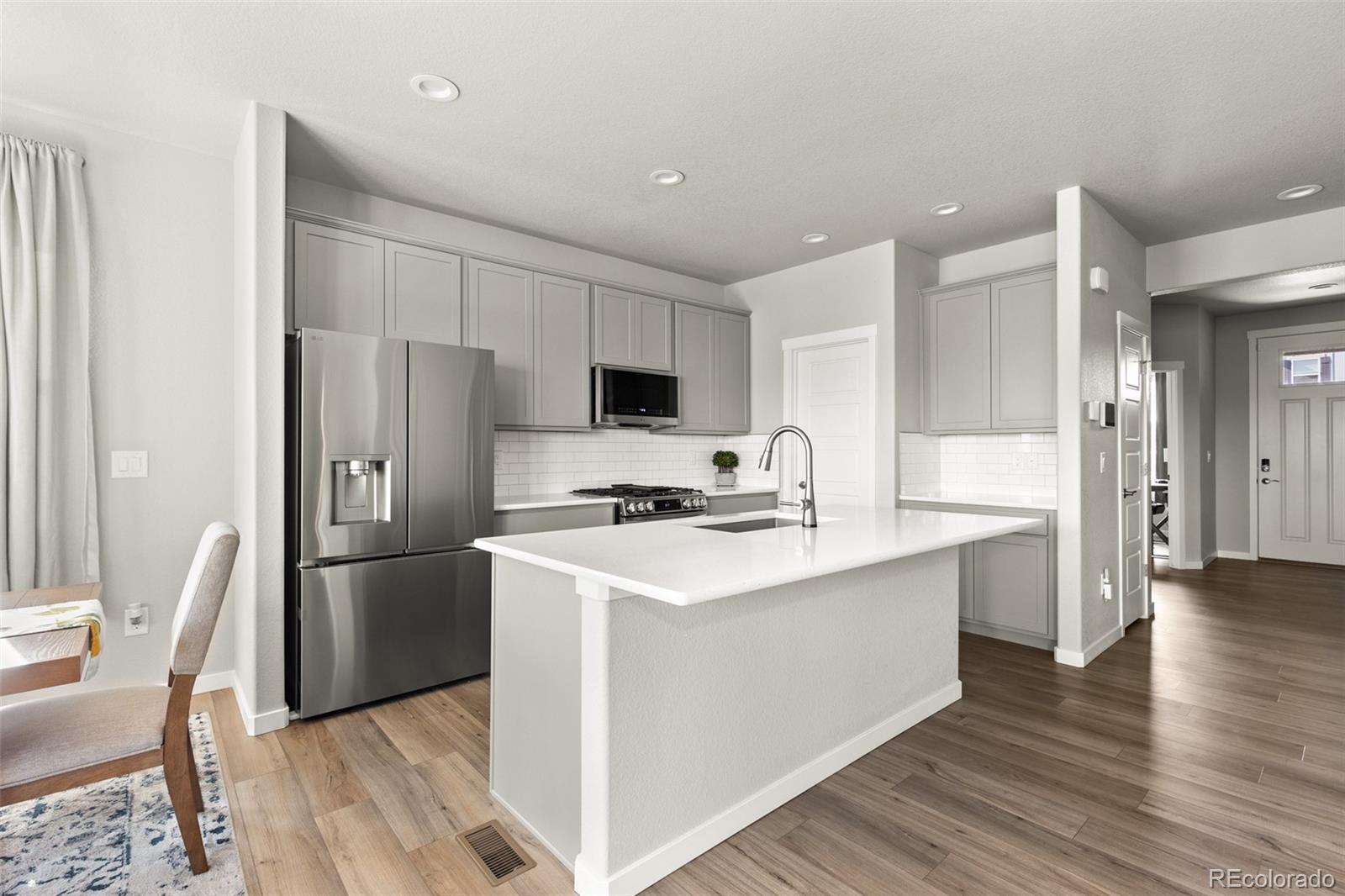 MLS Image #2 for 790  griffith street,lochbuie, Colorado