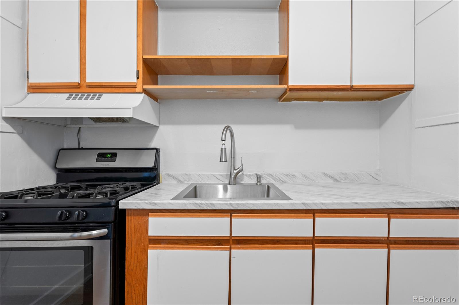 MLS Image #10 for 1435 s lincoln street,denver, Colorado