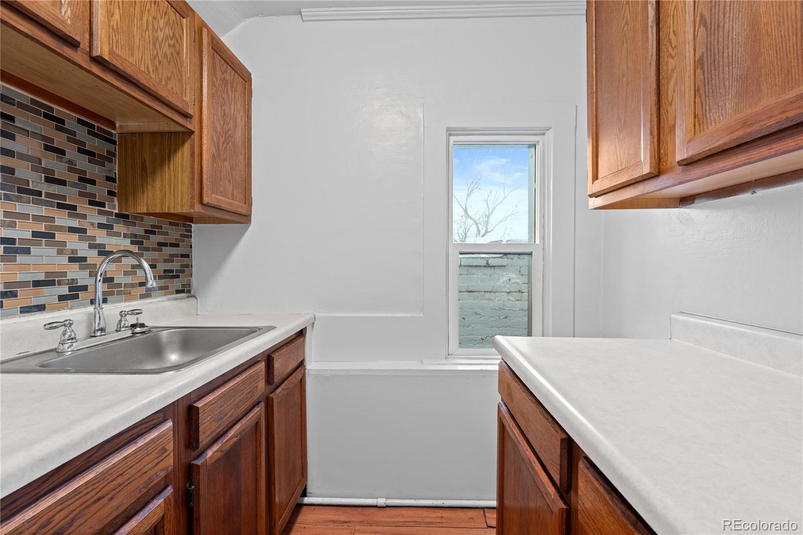 MLS Image #24 for 1435 s lincoln street,denver, Colorado